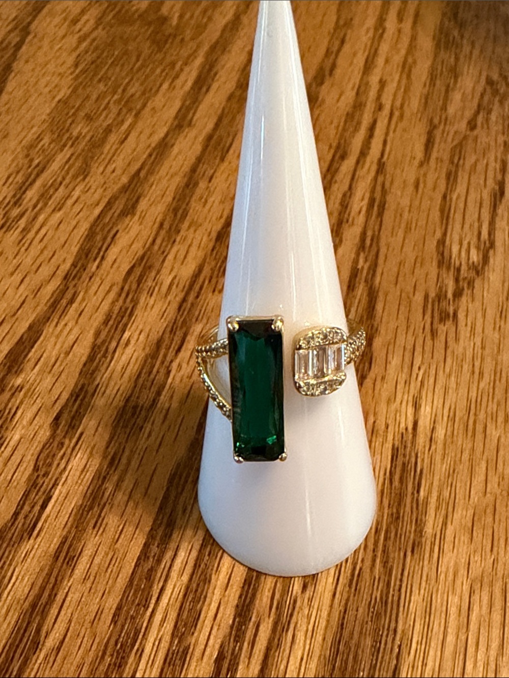 Gold-Tone Ring with Emerald Green Rectangular Stone and Crystal Accents